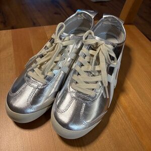 Onitsuka Tiger Mexico 66 shoes